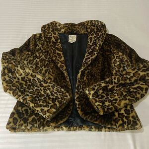 Anthropologie Tulle Faux fur Leopard print Mob Wife Coat jacket Size large